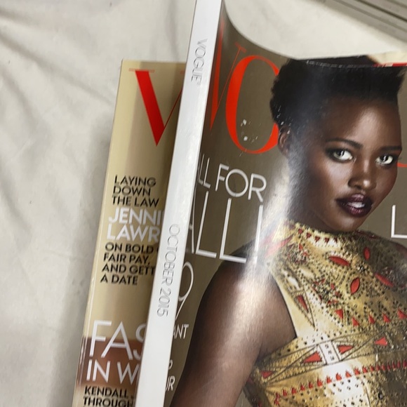 Vintage Vogue Magazine - October 2015 - Lupita Nyong’o - Picture 2 of 3
